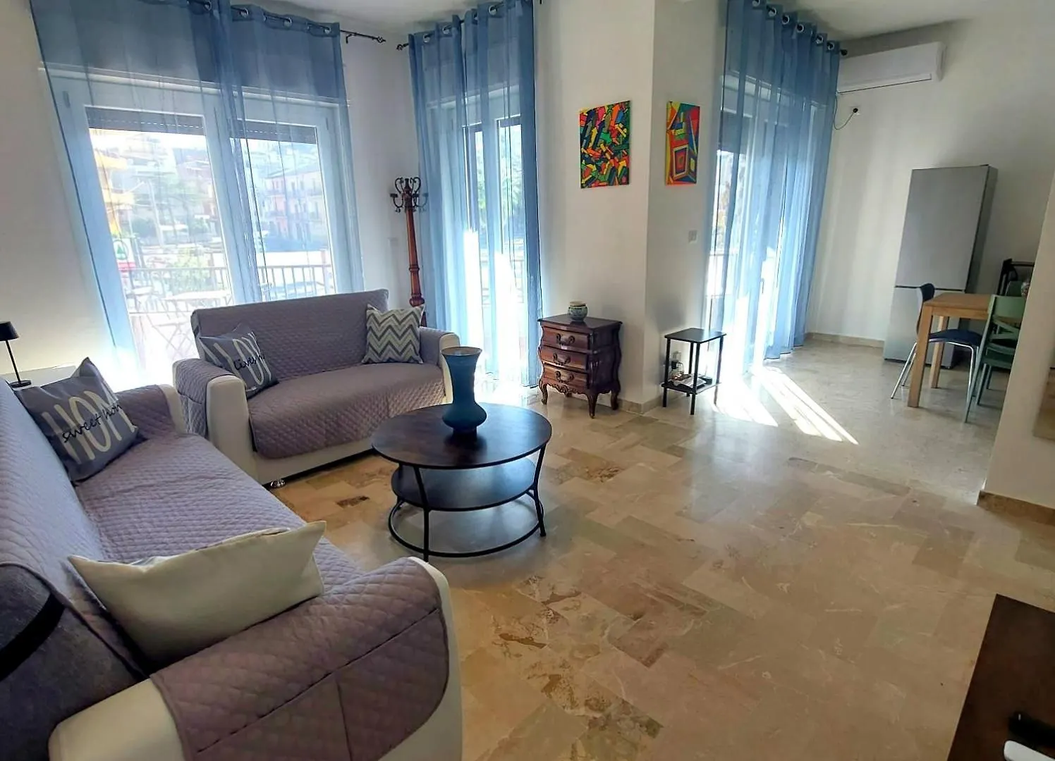 Mirabella ImbaccariRochouse La Rotonda公寓式酒店 公寓式酒店